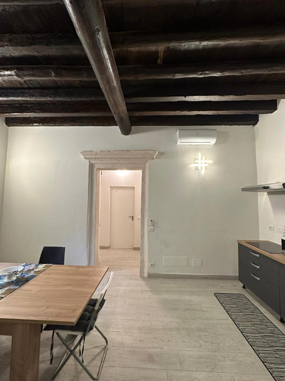Al Campanile Apartment Verona Exterior foto