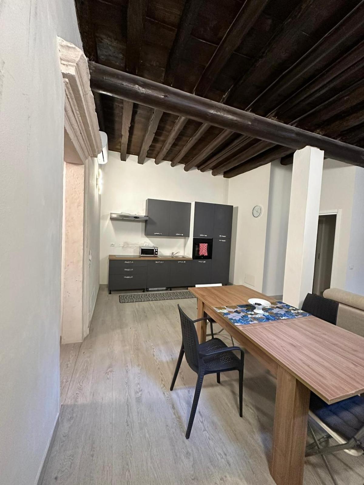 Al Campanile Apartment Verona Exterior foto