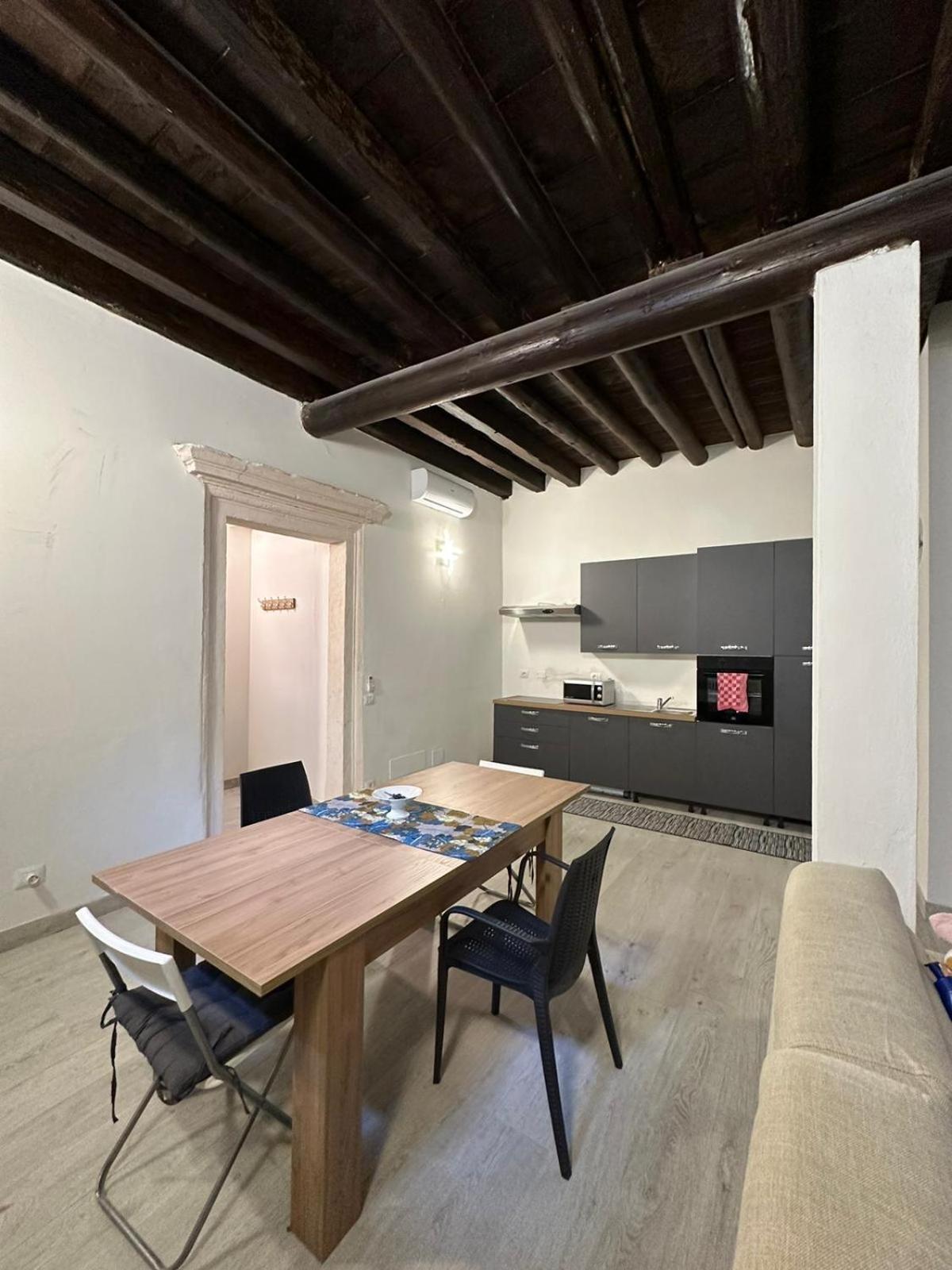 Al Campanile Apartment Verona Exterior foto